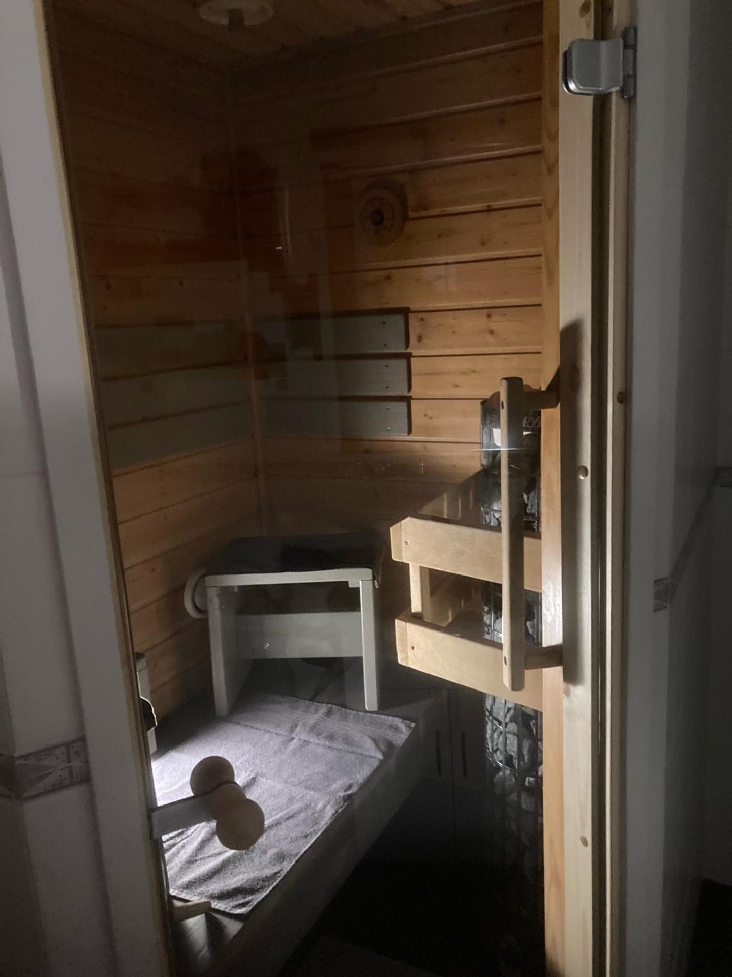 Mukava Saunallinen Kaksio Omalla Sisaeaenkaeynnillae Ja Ilmaisella Autopaikalla Kuopio Exteriér fotografie